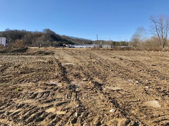 368 State Hwy 1947, Grayson, KY 41143